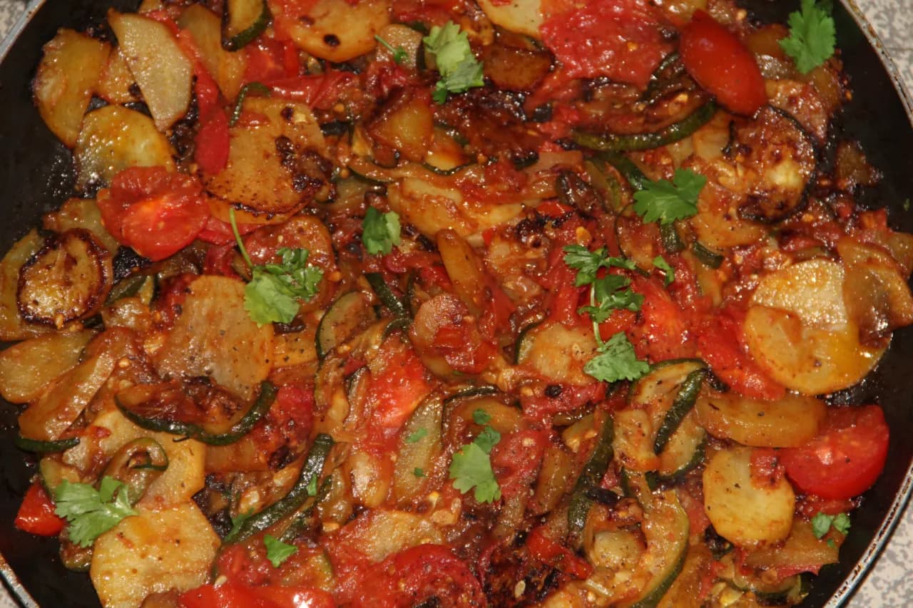 Les meilleures épices avec courgette et tomate pour des plats savoureux