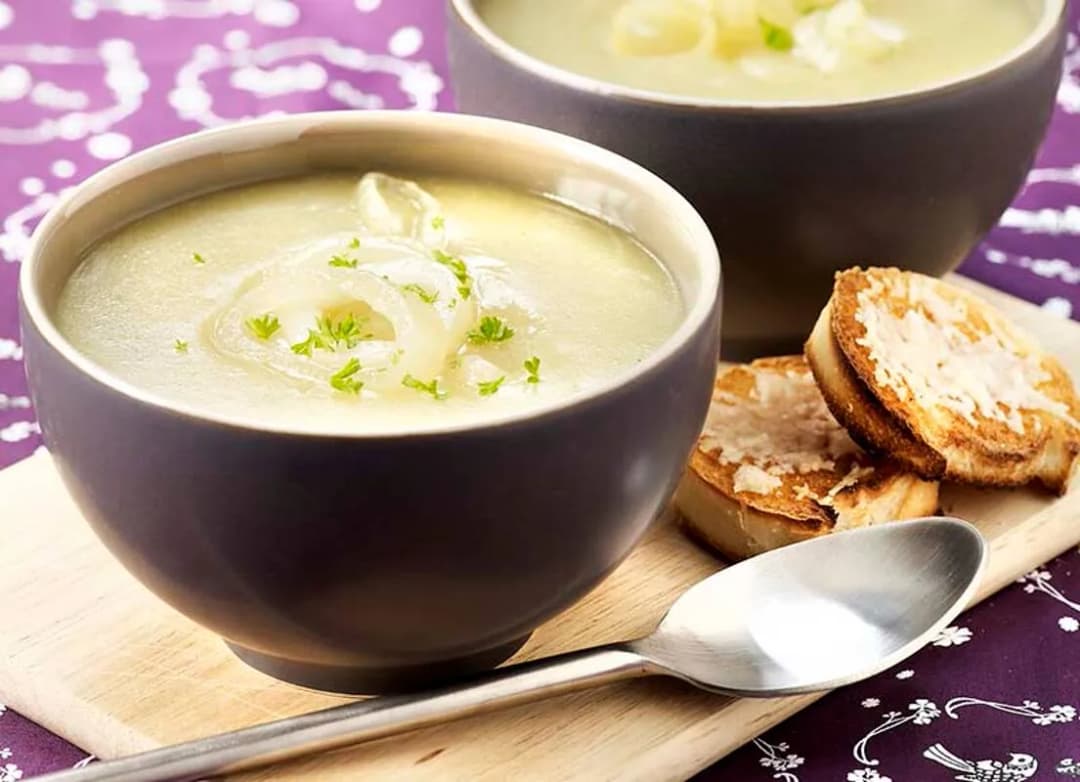 Recette soupe à l'oignon simple : savourez un plat réconfortant rapidement