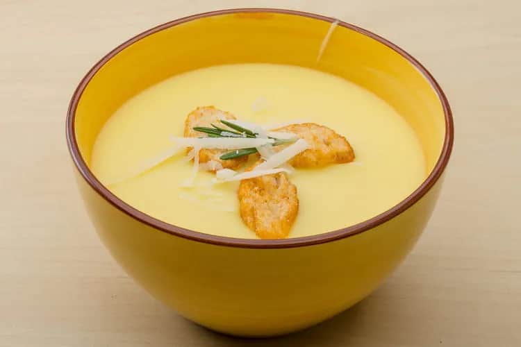 Recette de soupe au chou-fleur : savoureuse et facile à préparer